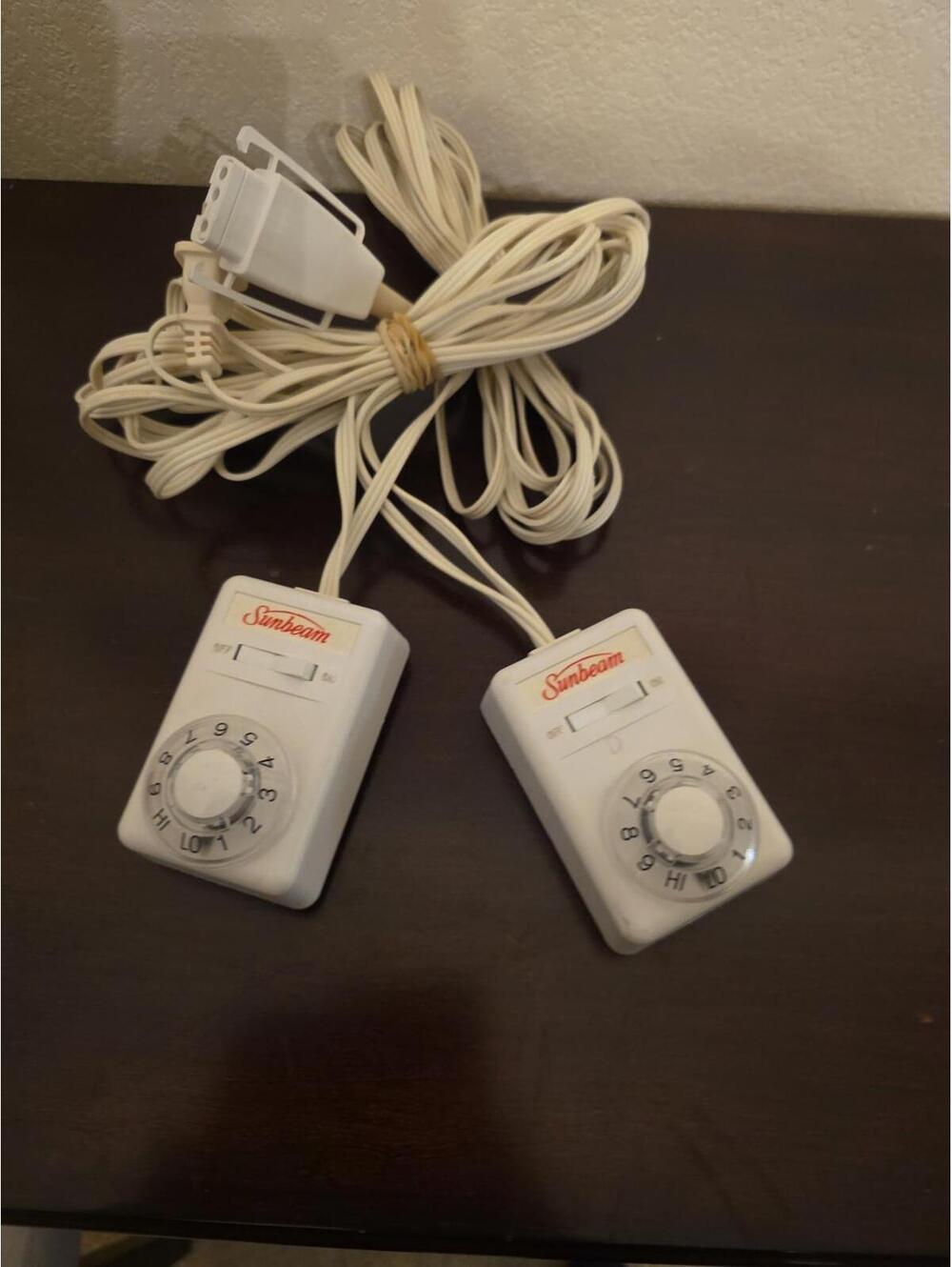 Sunbeam Electric Heated Blanket Dual Controller 3 ProngCord 613A 54KQ E23623 B20
